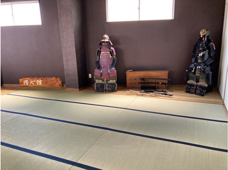 【오사카・난바/니혼바시】일본도에 의한 시참 체험! 세계 제일의 거합술가, 마치이훈 자신에 의한 지도 지극의 사무라이 문화 체험 스페셜 코스の紹介画像