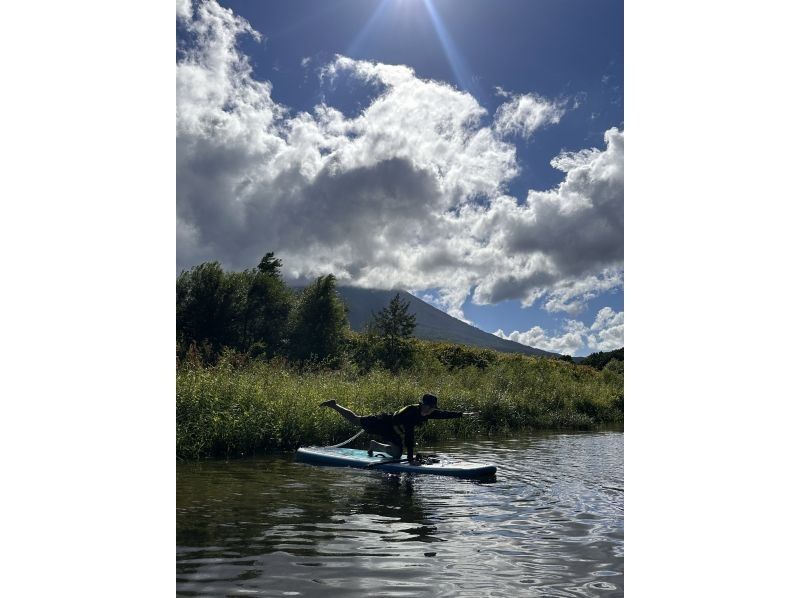【北海道・ニセコ】SUPで行く羊蹄山丸見え秘境クルージングの紹介画像