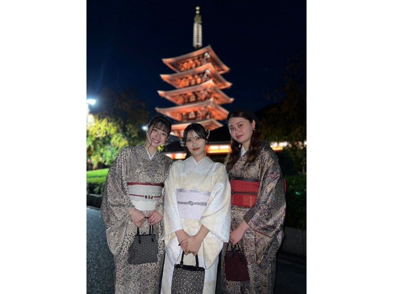 [Tokyo/Asakusa] Choose your favorite kimono and walk around Asakusa! Kimono rental plan from ¥3,300♪ Choose as many trendy kimonos as you like!の紹介画像