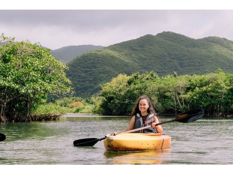 【冬でも楽しい！】秘境マングローブのトンネルを1組プライベート案内！奄美大島満潮マングローブカヌーツアー！手ぶら参加｜初心者歓迎｜家族歓迎の紹介画像