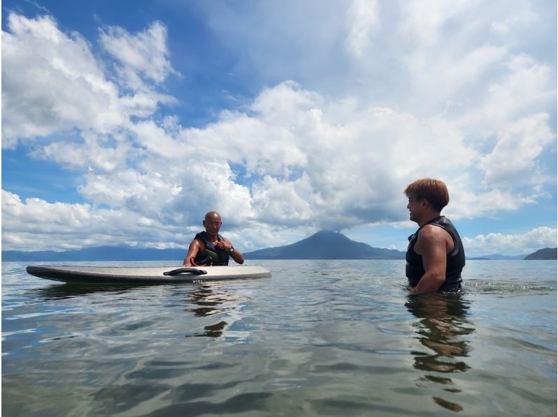 [Kagoshima City/Minamisatsuma City] Surfing E-FOIL floating on the water (8,500 yen per person) Applications accepted from 4 people 60 minutes experienceの紹介画像