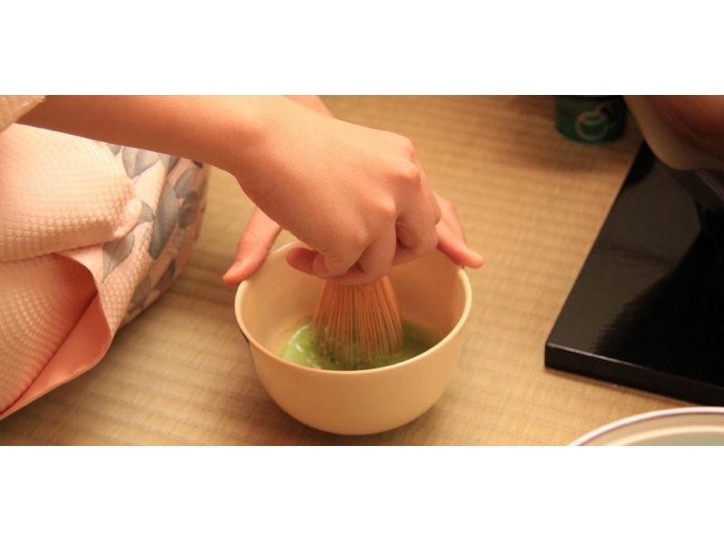 [Tokyo/Sensoji Temple] Kimono & tea ceremony authentic Japanese culture experience provided by HANAYAKAの紹介画像