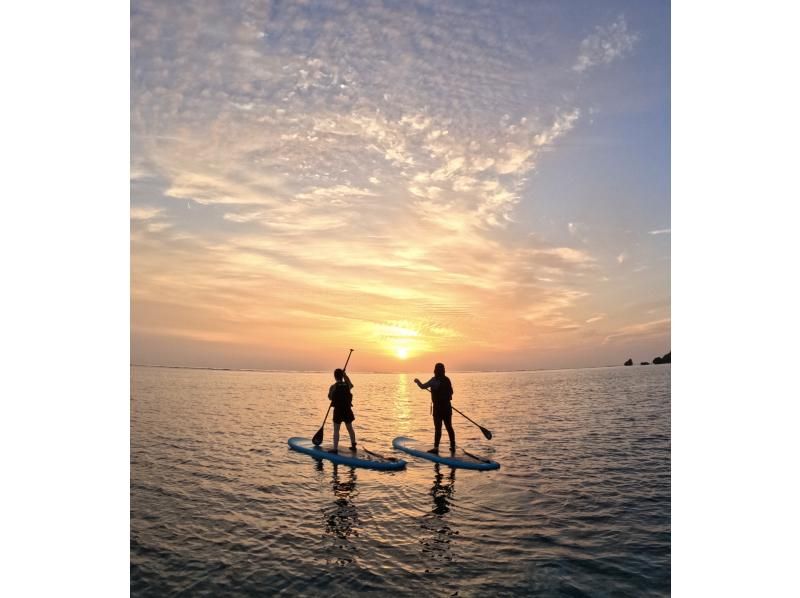 [冲绳，宫古岛]仅限一团的私人旅游！在SUP上欣赏美丽的日落〜日落SUP之旅の紹介画像