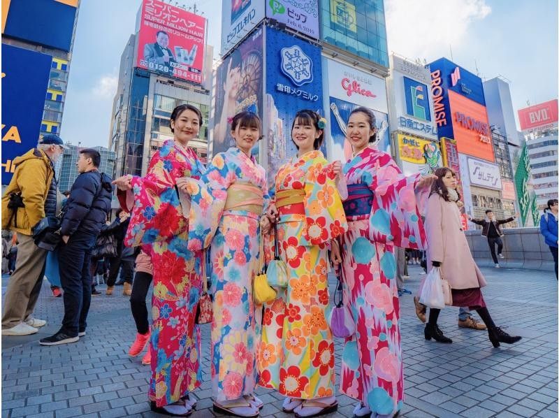 [Osaka/Sumiyoshi] Take memorable photos with kimonos, antiques, and shrines! A photo studio decorated with dried flowers and a photo shoot plan at a shrine! Kimono sightseeing is also possible after the photoshoot♪の紹介画像