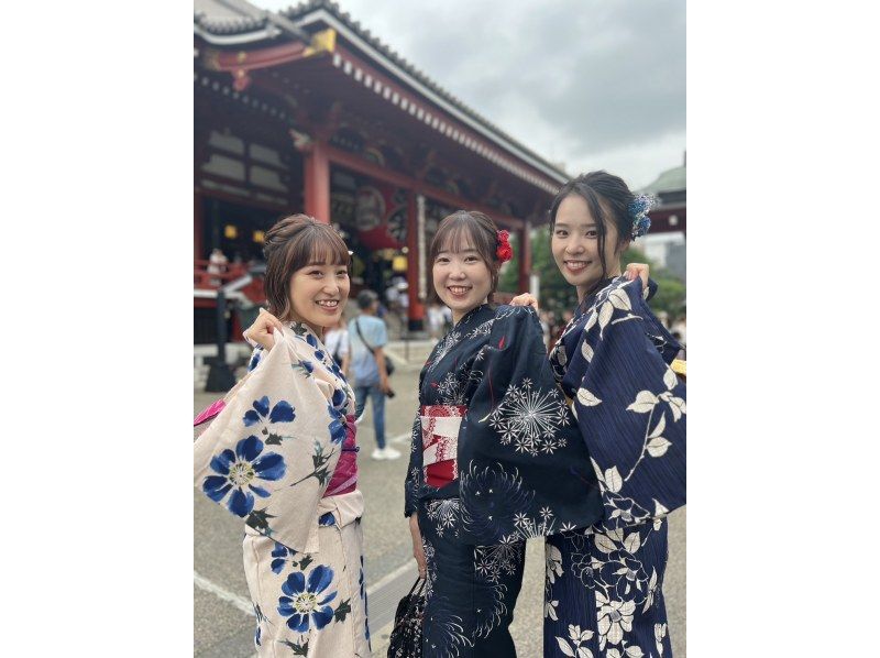 [Tokyo・Asakusa] Yukata rental plan from ￥3,300! Stroll around Asakusa in a stylish yukata ♪ There is also a total coordination plan that includes hair styling.の紹介画像
