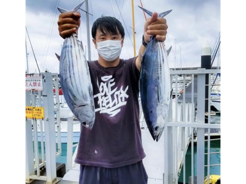 [沖繩/絲滿]巡洋艦包租（包租）輕型拖釣大型遊戲釣魚！ 3 小時/包含工具/提供接送服務の紹介画像