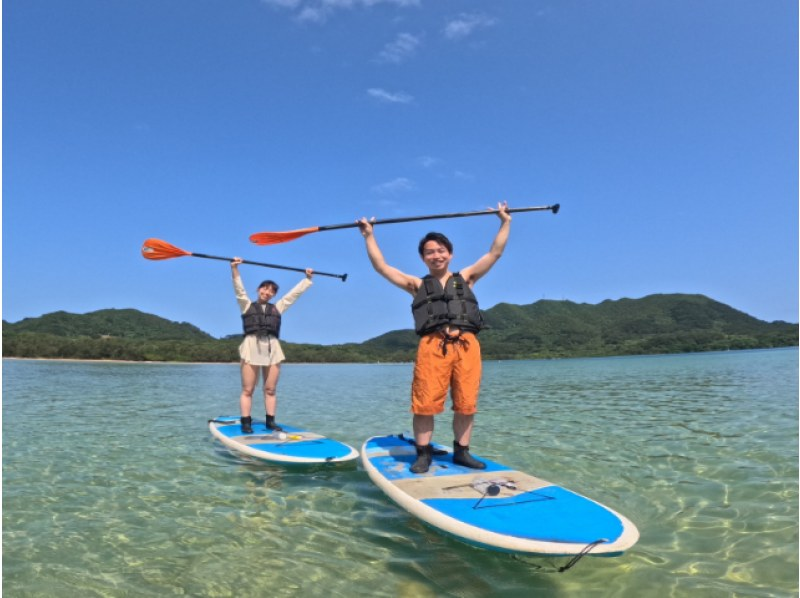 【石垣島/1日】石垣島の人気スポットを制覇！川平湾×天然記念物マングローブで選べるSUP/カヌー★送迎/写真データ無料！【学割対象プラン】の紹介画像