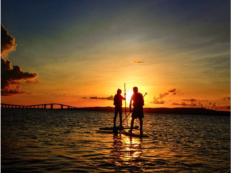 [Miyakojima/Evening] Sunset SUP or canoe ★ Very popular activity ★ Instagram-worthy ★ Photo data gift! Beginners welcome!の紹介画像