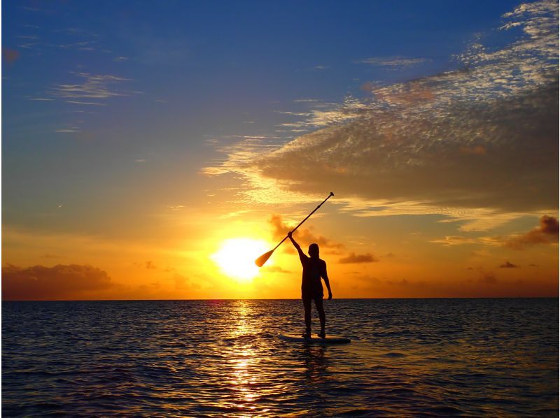 [Miyakojima/Early morning] The best sunrise SUP or canoeing ★ A relaxing and moving experience from the morning ★ Free photos ★ The best morning ★ Empty-handed participation OK!の紹介画像