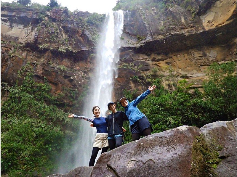 How to enjoy Pinaisara Falls safely without any accidents