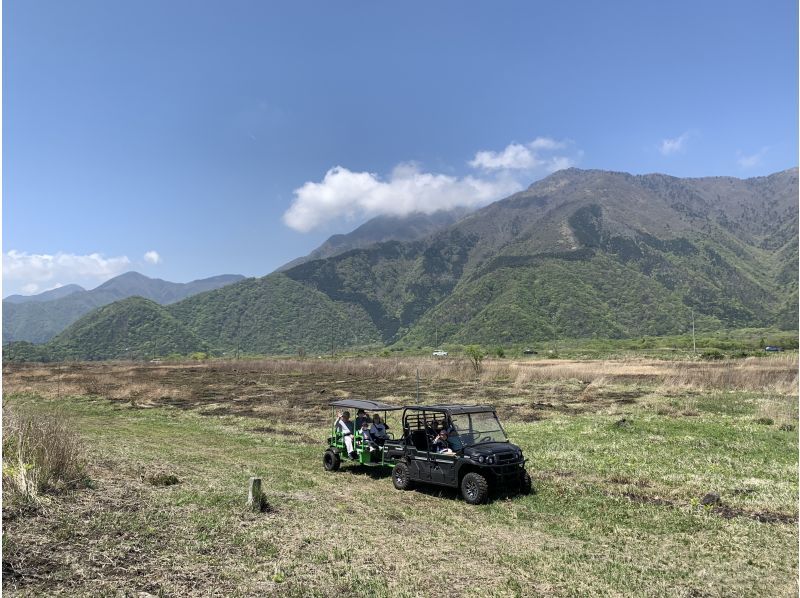 Japan's first SxS sightseeing buggy panorama long course (approximately 45 minutes, up to 9 people) A driver and guide will guide you in a 10-seater buggyの紹介画像