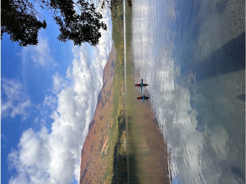 [Nagano / Lake Aoki SUP] Autumn leaves SUP rental for a full 2 hours! Enjoy a leisurely stroll on the water!の紹介画像