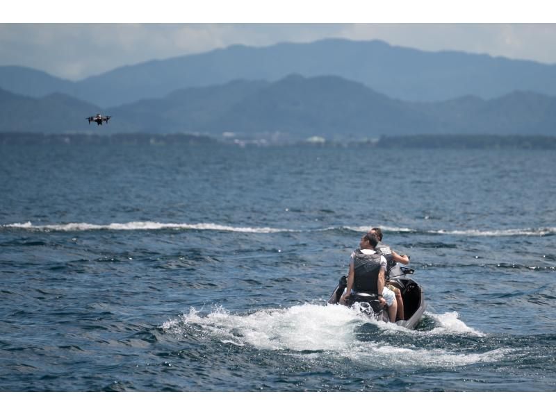 【滋賀・琵琶湖全域】水上アクティビティをドローンで空撮＜お手軽プラン/1フライト約30分＞の紹介画像