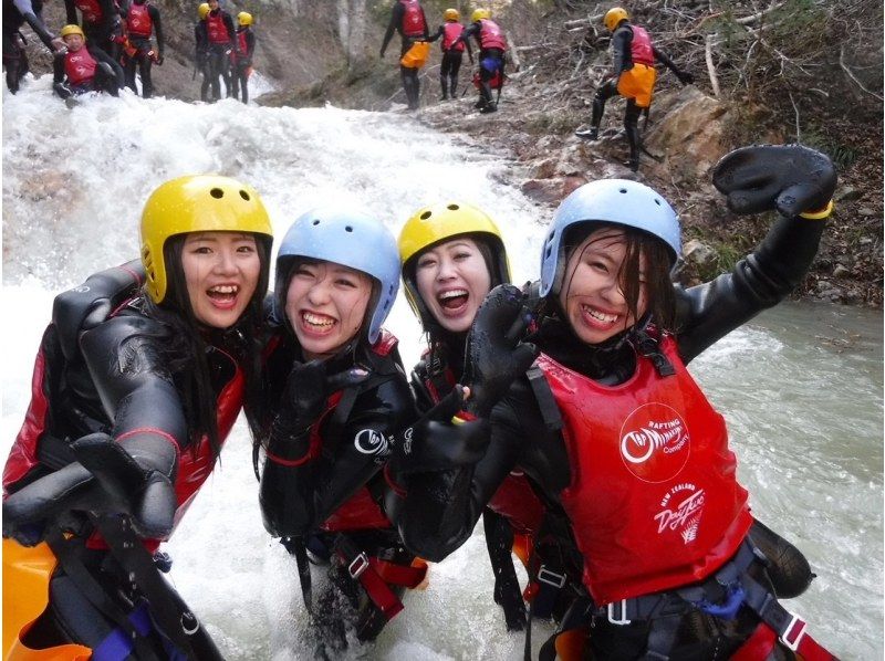 [Gunma/Minakami] Canyoning advanced FOX course half-day plan ♪ Canyoning down a 20m waterfall Challenger wanted ❣ [Drink service included]の紹介画像