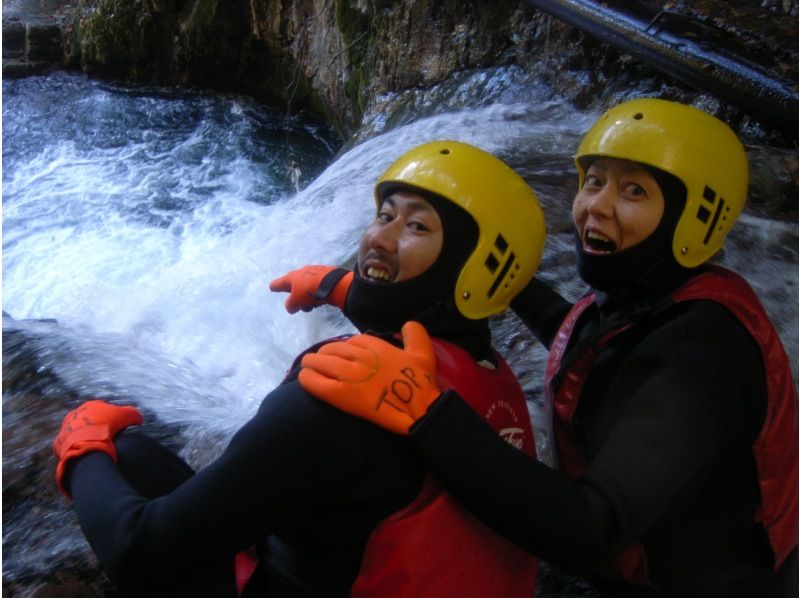 [Gunma/Minakami] Canyoning advanced FOX course half-day plan ♪ Canyoning down a 20m waterfall Challenger wanted ❣ [Drink service included]の紹介画像