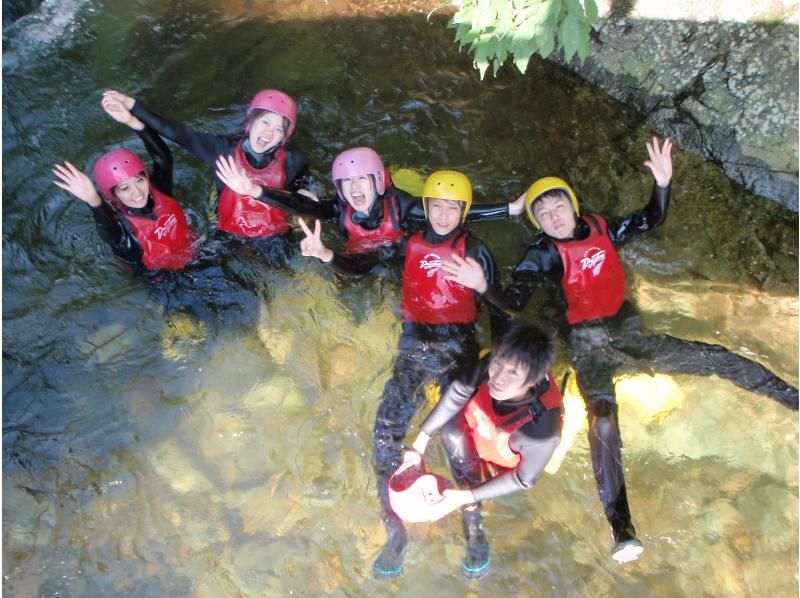 [Gunma/Minakami] Canyoning advanced FOX course half-day plan ♪ Canyoning down a 20m waterfall Challenger wanted ❣ [Drink service included]の紹介画像