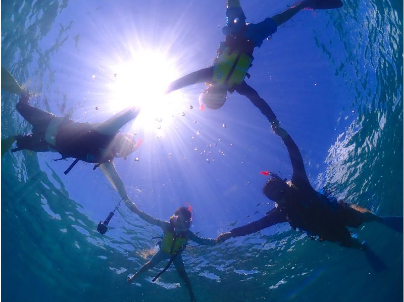 【石垣島】船で行く♪ウミガメシュノーケリングコースF《GoProレンタル無料！》【半日コース/PM】の紹介画像
