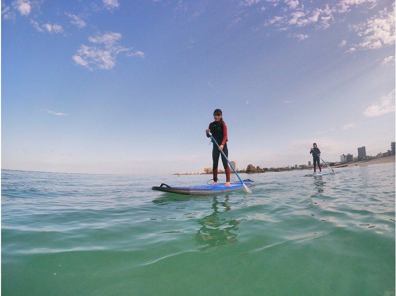 Super Summer Sale 2024 [Chatan, Okinawa] Rent a SUP board for up to 12 hours! Enjoy the ocean of Okinawa at your leisure <Regional coupons available>の紹介画像
