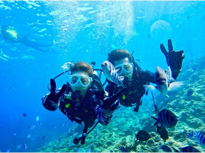 【沖縄恩納村‐青の洞窟☆体験ダイビング】初心者でも大丈夫！ライセンスがなくても体験可能♪友達•カップル•家族•ソロ活、みんなで水中体験⭐︎の紹介画像