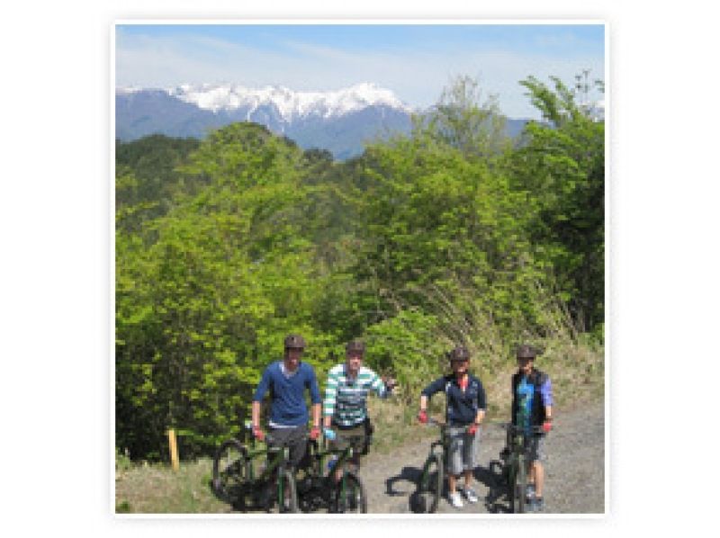 [Gunma / Minakami] Half-day mountain bike tour with a guide from New Zealand! Downhill only & lessons included! Beginners welcome! OK from 7 years oldの紹介画像