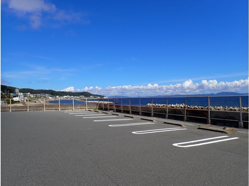 【神奈川・横須賀】目の前の東京湾を独り占め！カフェ「D-PEPE-SEA」にキャンピングカーで泊まる（車中泊）の紹介画像