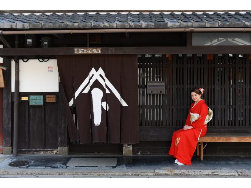【京都・西陣】神様の住む町家にて100年続く伝統弁当をいただけます（町家見学付き）の紹介画像