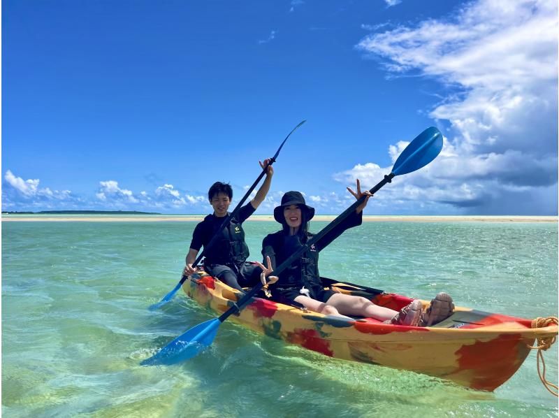 【沖縄・宮古島】シーカヤックで行く！幻の島【ユニの浜】上陸ツアー　ドローン撮影付★ 嬉しい少人数制でご案内♪ 初心者の方もおすすめ！の紹介画像