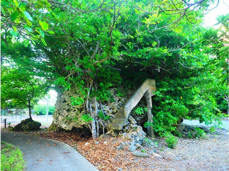 SALE! [Okinawa, Ishigaki Island] "History Walking Trail" The true history of Ishigaki Island that you don't know yet!! (3 hours)の紹介画像