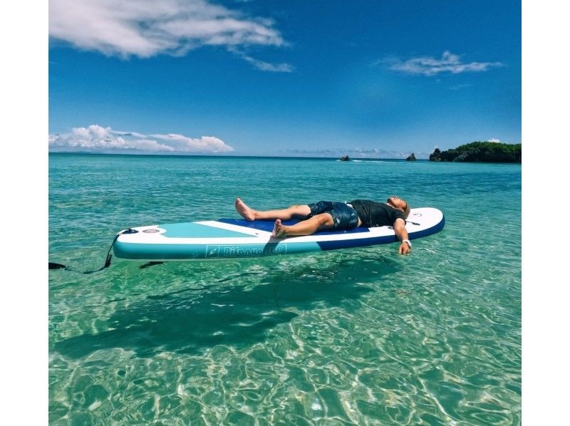 [3-hour boat rental | A fulfilling experience] Deserted island x snorkeling x SUP. Same-day participation OK, empty-handed OK, toilets available, free for children under 3 years oldの紹介画像