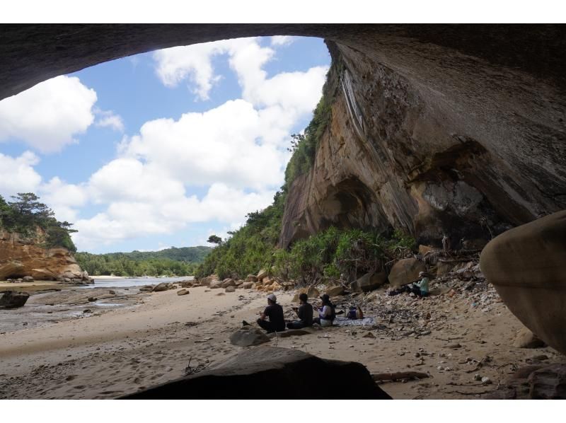 【沖縄・西表島】フィールドはガイドにお任せ☆シーカヤックプラン【1日ツアー】の紹介画像