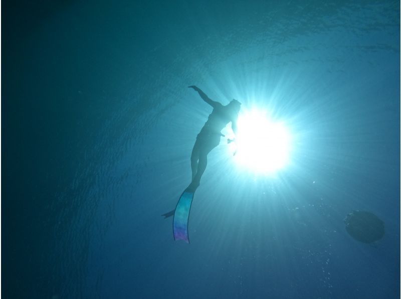 [Okinawa Chatan/Yomitan] First time skin diving!の紹介画像