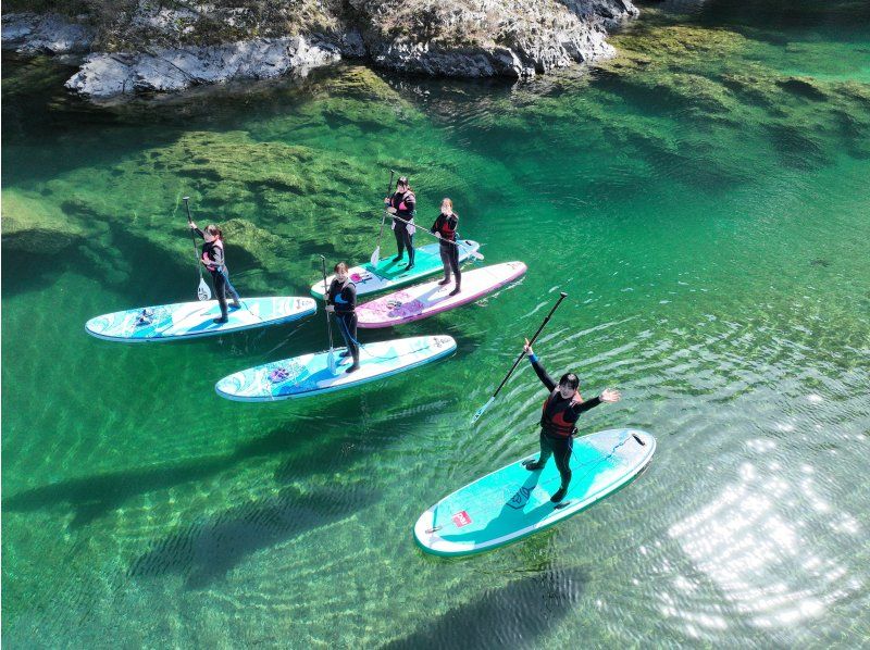 [Kochi, Niyodo River, SUP] The best plan that has it all!! "Transparent SUP included" ★ Standard set of GoPro or smartphone + drone photographyの紹介画像