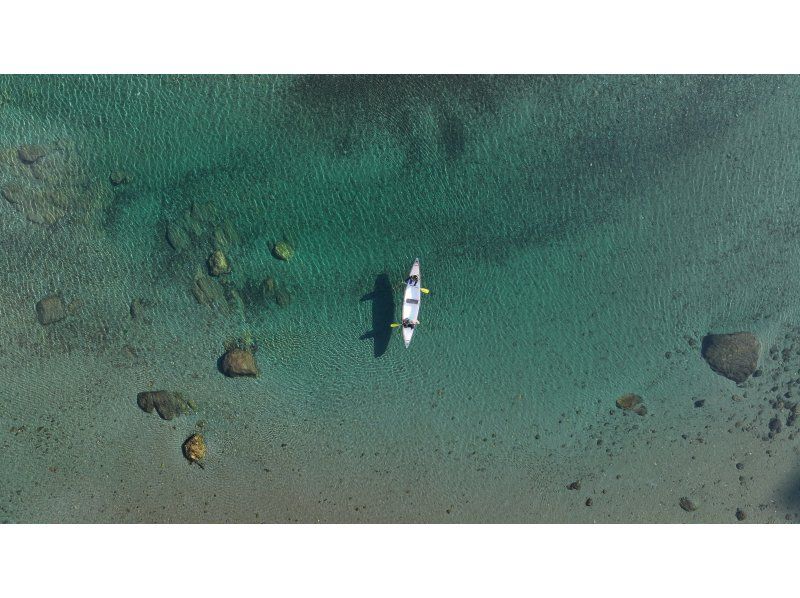 【高知・仁淀川】「カナディアンカヌー」全部付き定番プラン！～水上カメラ撮影、ドローン空撮、レンタルウェア品充実、更衣室、売店、駐車場完備～の紹介画像