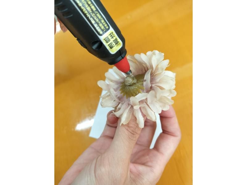 【香るフォトフレーム作り】お花とアロマを選んでオリジナルのフラワーフォトフレーム作りが体験できます。の紹介画像