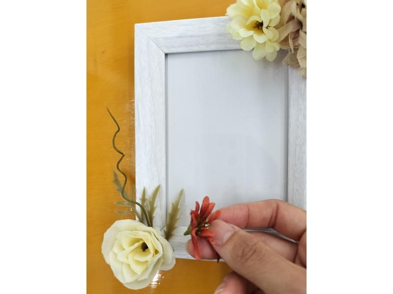 Spring sale underway [Make a fragrant photo frame] You can experience making your own original flower photo frame by choosing flowers and aromas.の紹介画像