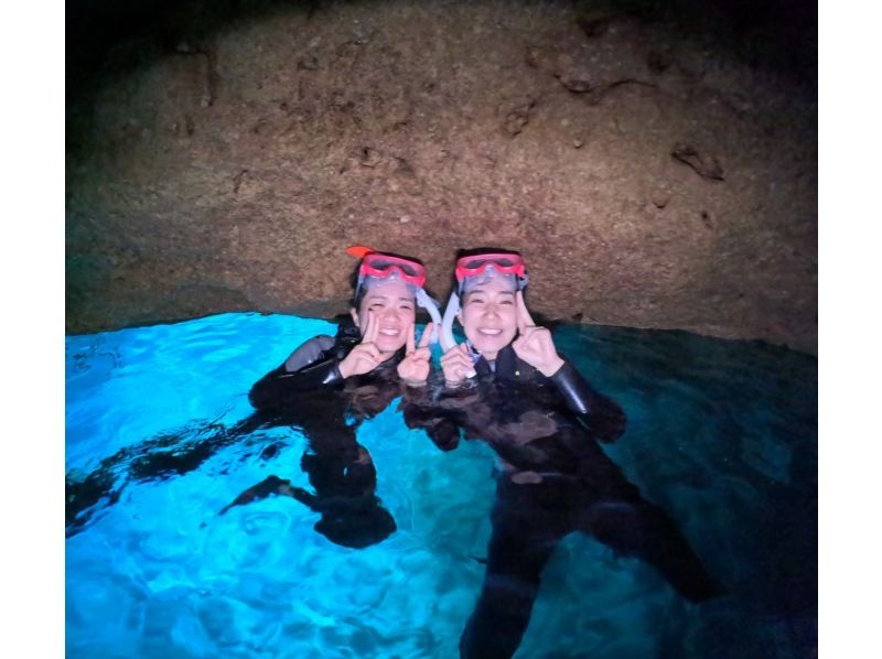 Same-day reservations possible! [Okinawa Onna Village Blue Cave Snorkeling] Let's experience the Okinawan ocean together // Participation is possible from 1 person (^^)の紹介画像