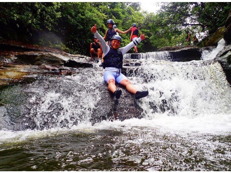 [Iriomote Island/1 day] Adventure in the World Heritage Site with classic activities! Tropical snorkeling & canyoning [Free photo data]の紹介画像