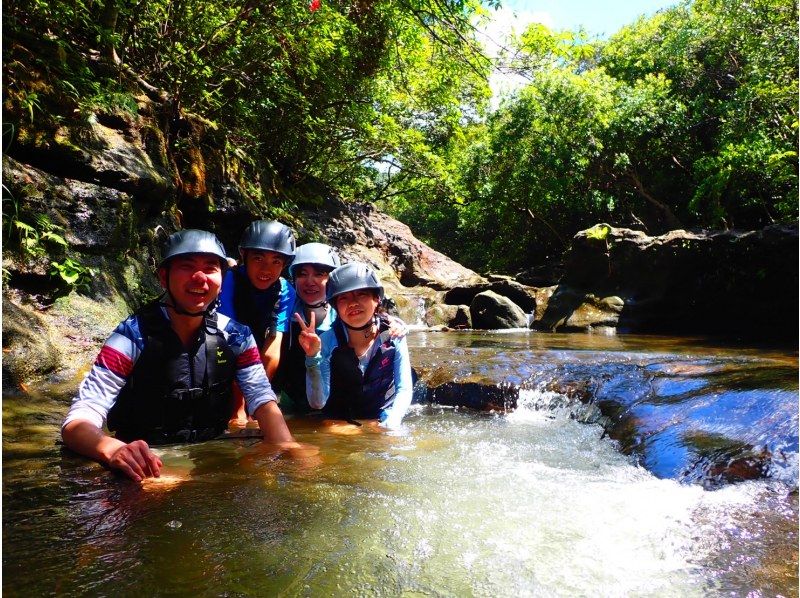 [Iriomote Island/1 day] Adventure in the World Heritage Site with classic activities! Tropical snorkeling & canyoning [Free photo data] SALE!の紹介画像