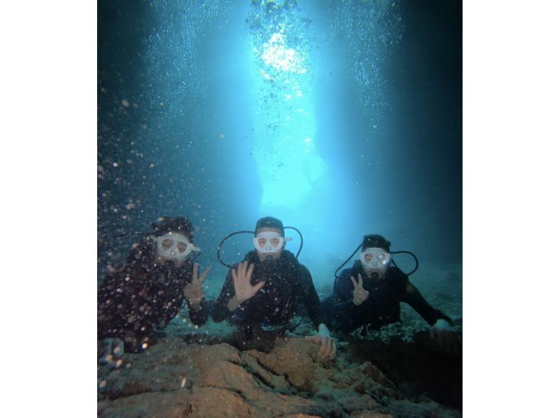 Same-day reservations possible [Okinawa, Onna Village - Blue Cave Diving] Beginners welcome! Single person participation OK! GoPro photography included⭐︎の紹介画像