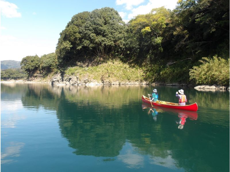 [Misato Town, Miyazaki Prefecture] Pair discount, canvas canoe & SUP, lake picnic, drinks and snacks includedの紹介画像