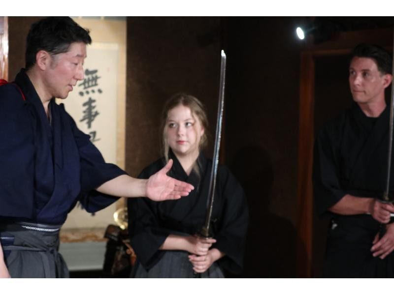 Super Summer Sale 2024 [Tokyo, Asakusa] SAMURAI Experience! Learn authentic techniques from active movie actors! Beautiful swordplay, Japanese spirit and technique are all here!の紹介画像