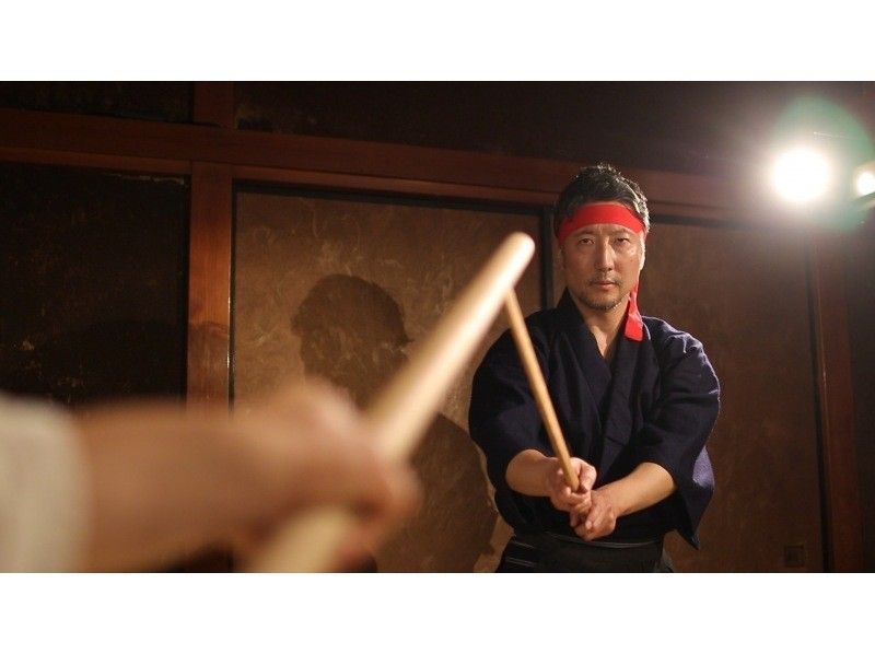 [อาซากุสะ] ชุดการแสดงซามูไรที่น่าตื่นเต้นแสดงโดยนักแสดงและประสบการณ์ซามูไร! ประสบการณ์หายากที่สามารถพบได้เฉพาะในญี่ปุ่นเท่านั้น!の紹介画像