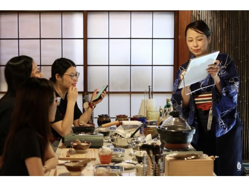 [Tokyo, Asakusa] A fun Japanese cooking experience with Japanese moms! Full of moms' wisdom! A colorful vegetable-based sushi experience!の紹介画像