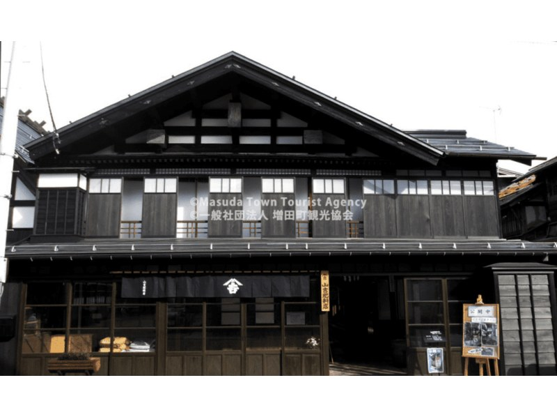 【Akita】Walking Tour of Wealthy Merchant's Storehousesの紹介画像