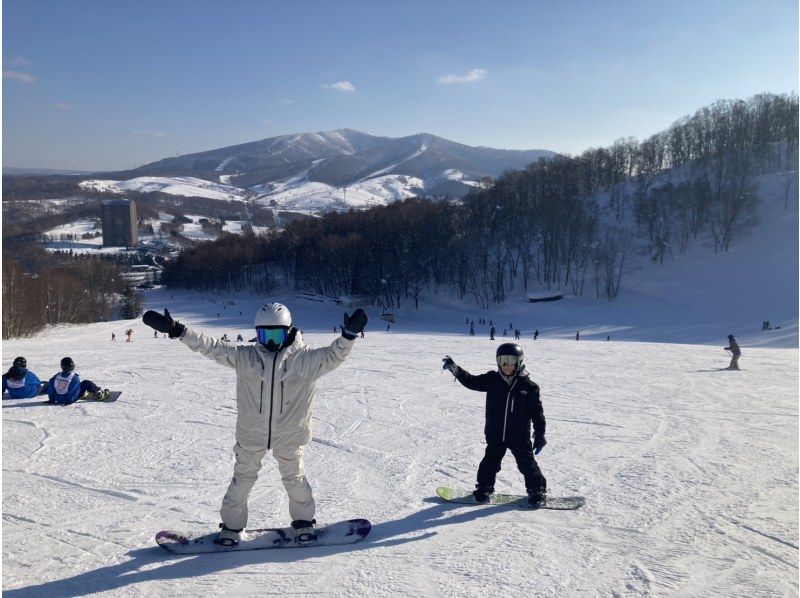 【留寿都6H课程】最适合初次体验单板滑雪的人！通过即使是初学者也可以自信享受的课程创造美好的回忆！の紹介画像