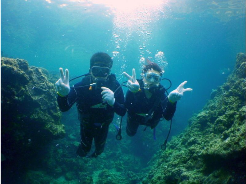 「超级夏季特卖2024」【恩纳村】10大福利 免费冲绳青之洞窟船体验潜水の紹介画像