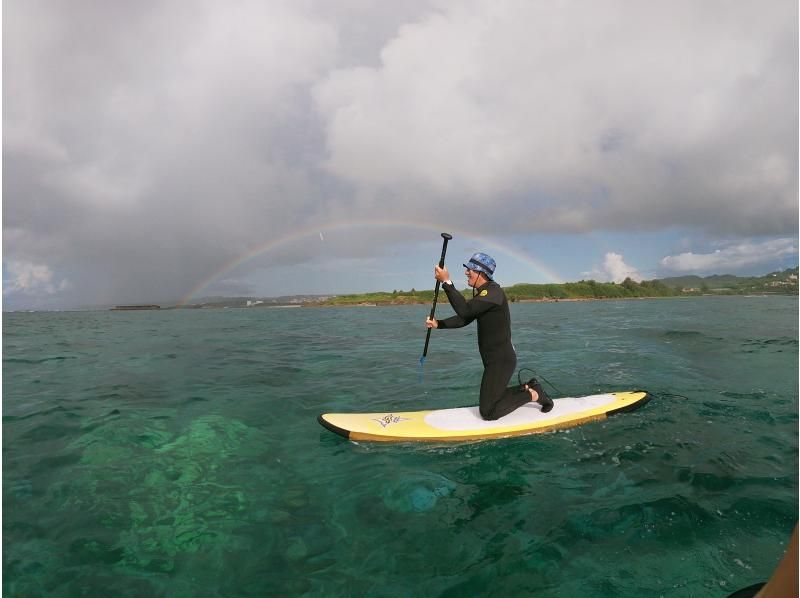 [Southern Okinawa] "Only one group" completely reserved ☆ SUP surfing experience tour! Free equipment rental and photo gifts!の紹介画像