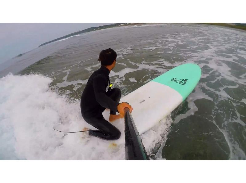 【沖縄・南部】"1組のみ"完全貸し切り☆SUPサーフィン体験ツアー！器材レンタル無料、写真・動画プレゼント！の紹介画像