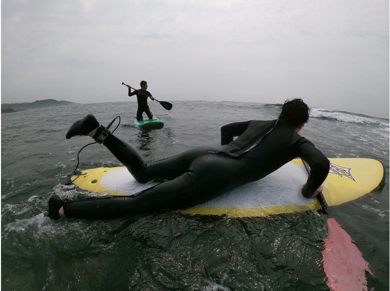 【沖縄・南部】"1組のみ"完全貸し切り☆SUPサーフィン体験ツアー！器材レンタル無料、写真・動画プレゼント！の紹介画像