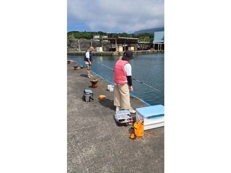 【東京・八丈島】手ぶらでお手軽釣り体験の紹介画像